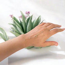 Load image into Gallery viewer, Sterling Silver Chai Hand Chain