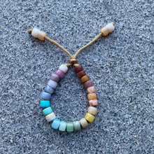 Load image into Gallery viewer, The Macarons Mint