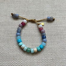 Load image into Gallery viewer, The Macarons Coconut