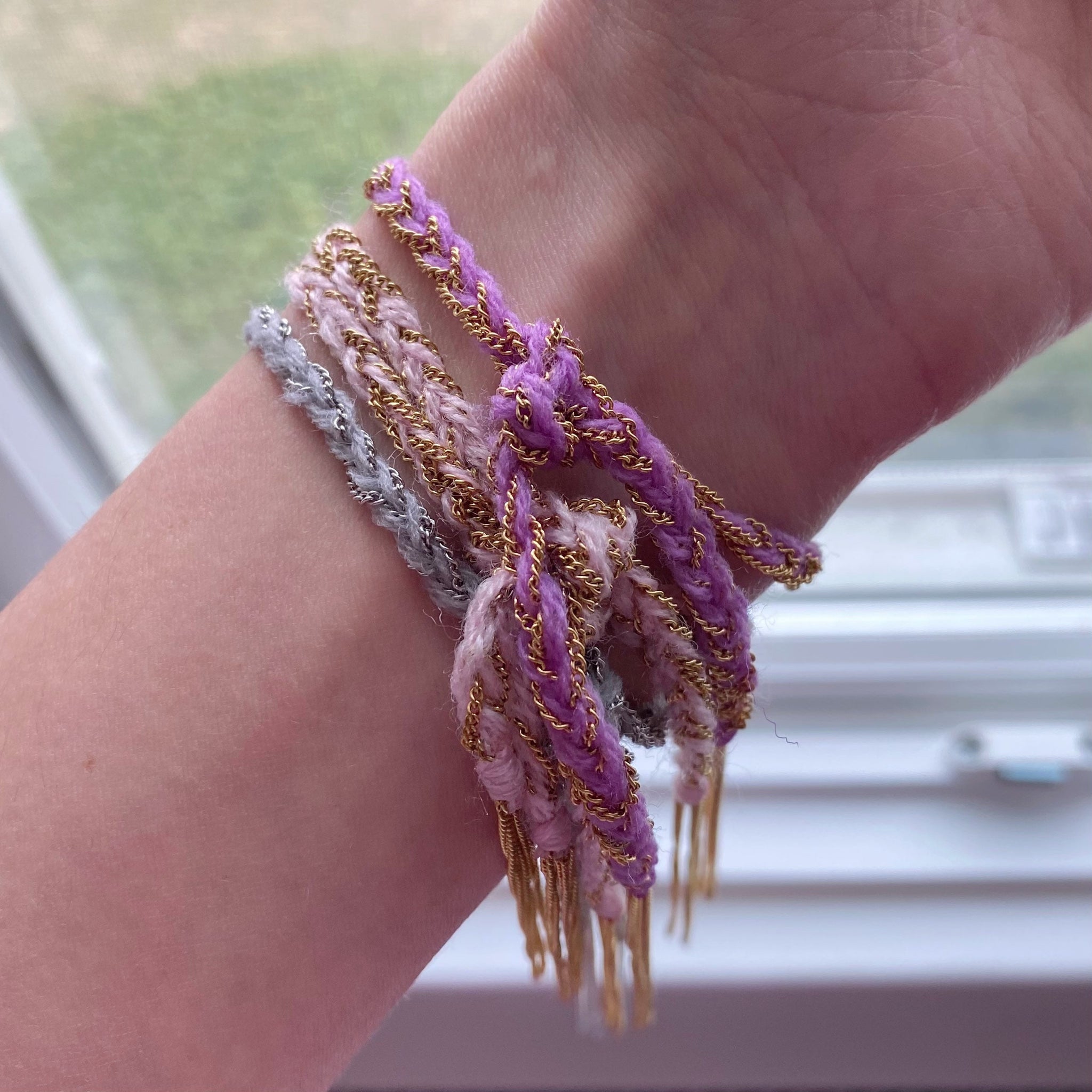 Hey everyone!! Im very new to bracelet making, the only one i know how to  really do is Chinese Staircase. I learned it about 20 years ago in high  school. I was